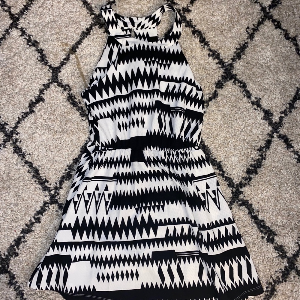 Charlotte Russe black and white dress